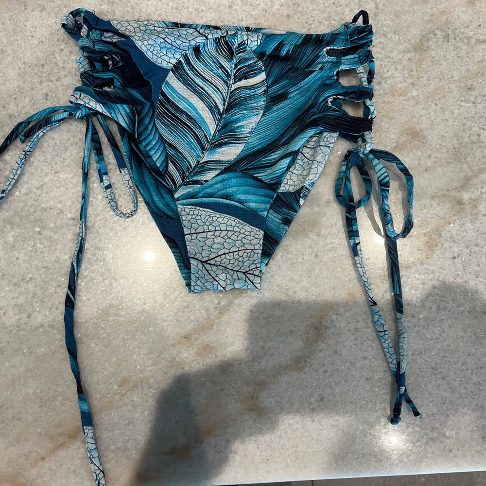 Pakaloha high rise bikini bottoms